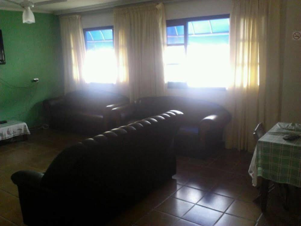 Hotel Nevada Ubatuba Buitenkant foto